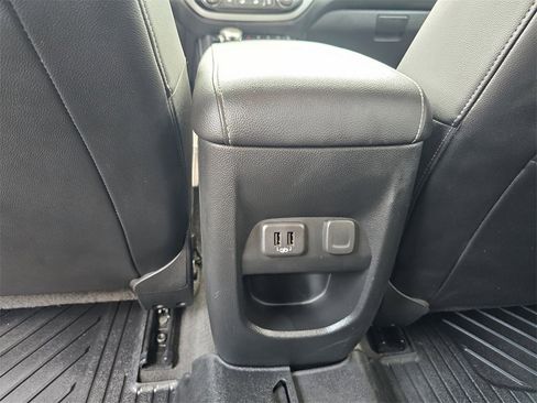 Used 2022 Chevrolet Colorado ZR2 image 17