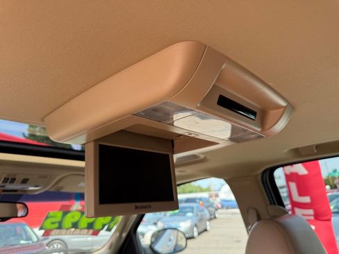 Used 2010 GMC Yukon Denali image 26