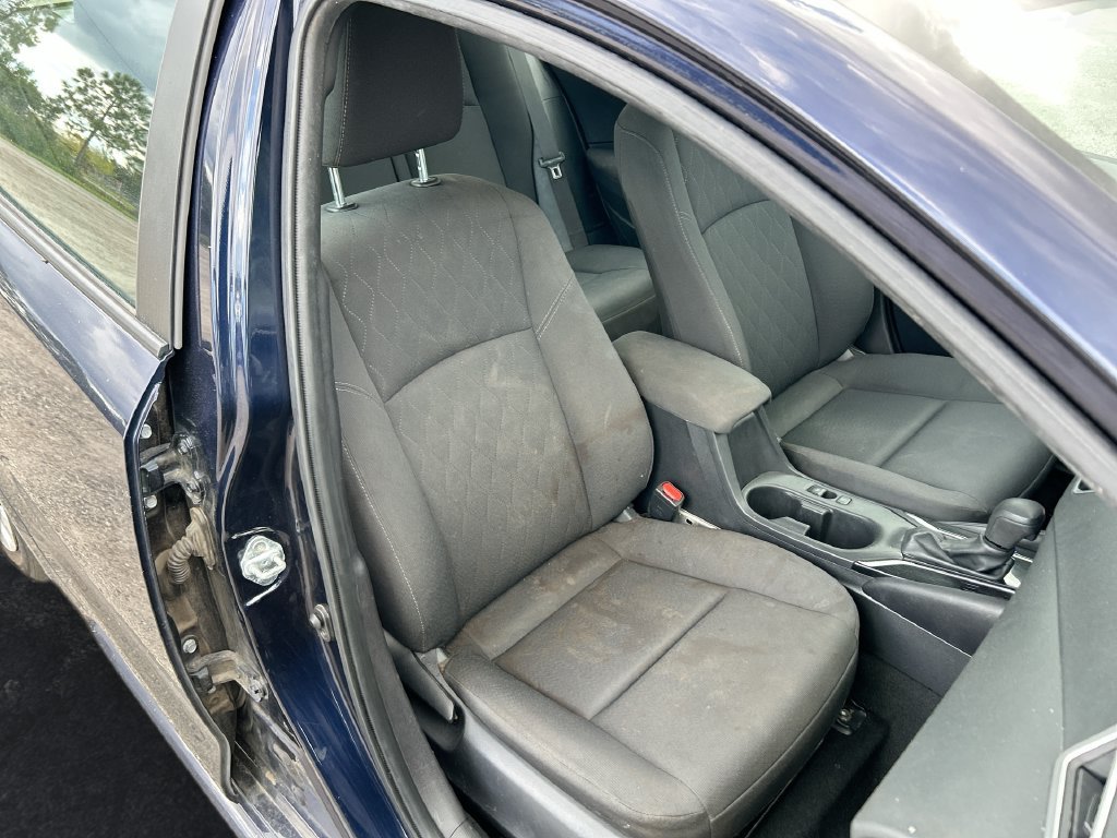 Used 2025 Toyota Corolla LE FWD image 30