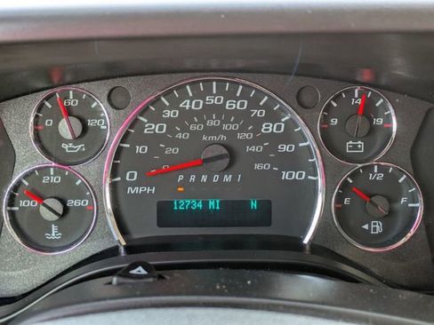 Used 2024 Chevrolet Express 3500 LS image 18