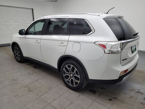 Used 2015 Mitsubishi Outlander GT image 3
