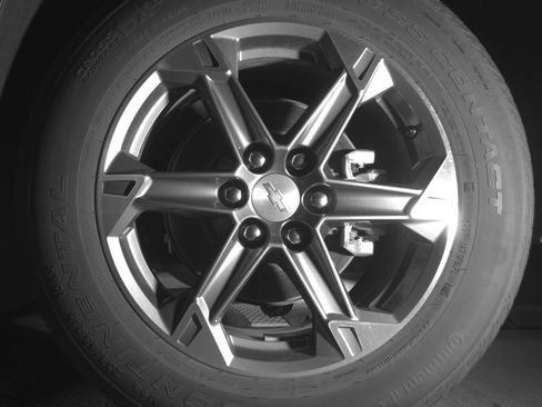 Used 2025 Chevrolet Blazer LT FWD image 14