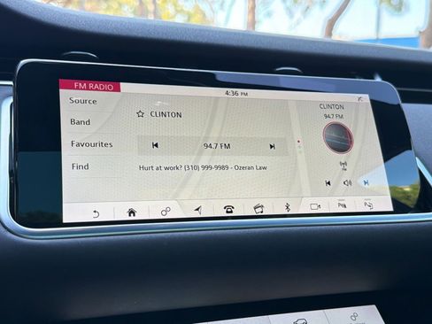 Used 2020 Land Rover Range Rover Evoque SE AWD/4WD image 24
