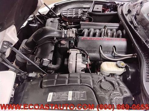 Used 1997 Chevrolet Corvette Coupe w/ Memory Pkg image 10