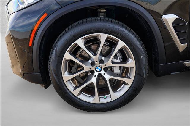 Certified 2024 BMW X5 xDrive40i AWD/4WD image 9