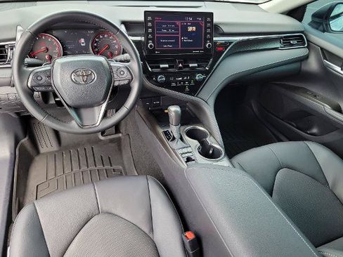 Used 2023 Toyota Camry XSE FWD image 16