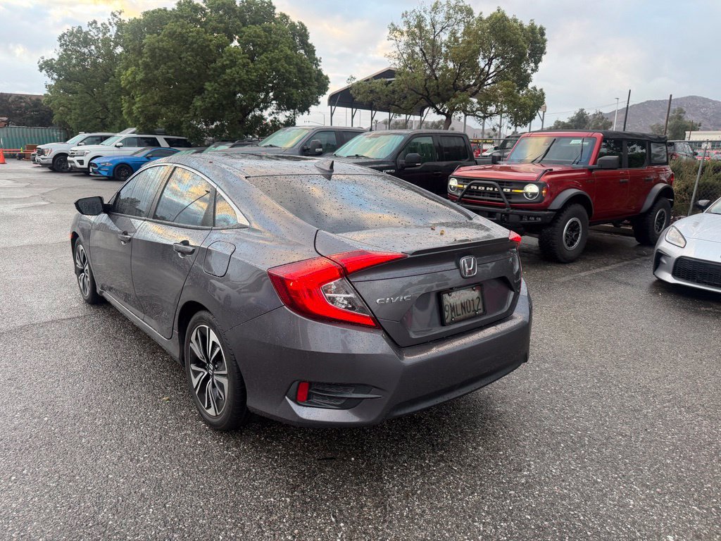 Used 2017 Honda Civic EX-T image 4