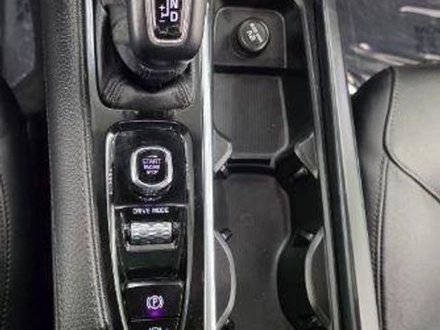 Used 2018 Volvo XC90 T5 Momentum w/ Convenience Package AWD/4WD image 22