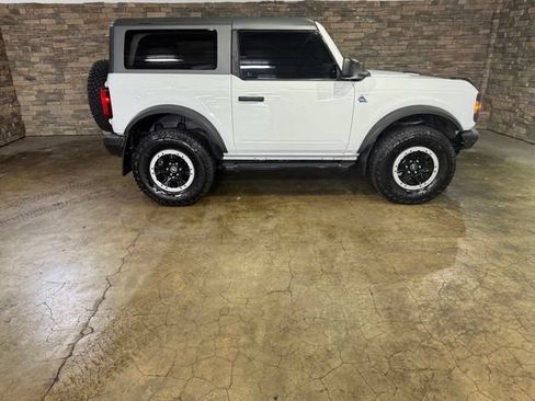 Used 2023 Ford Bronco Black Diamond w/ Sasquatch Package AWD/4WD image 10