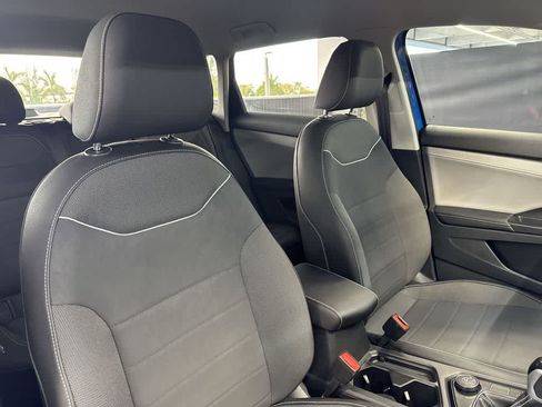 Certified 2024 Volkswagen Taos SE AWD/4WD image 33