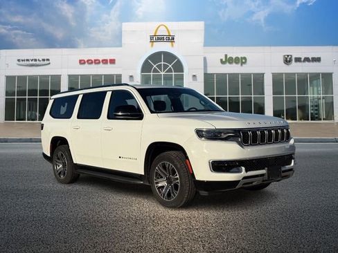 Used 2024 Jeep Wagoneer L Series II w/ Flexible Seating Group image 1