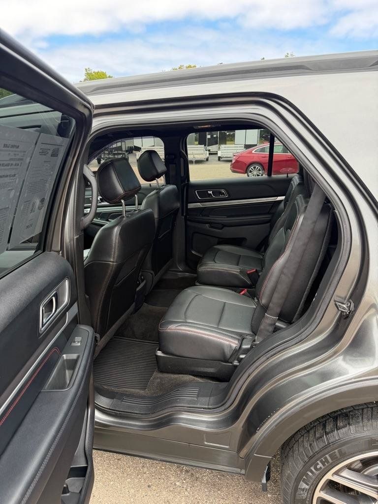 Used 2016 Ford Explorer Sport w/ Equipment Group 401A AWD/4WD image 13