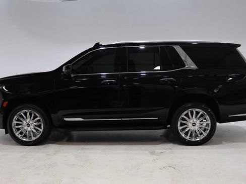 Used 2023 Cadillac Escalade Premium Luxury AWD/4WD image 4