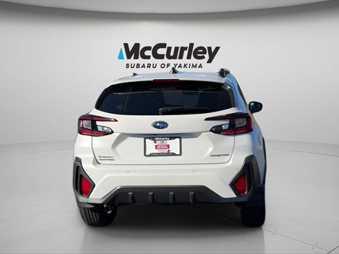 Used 2024 Subaru Crosstrek 2.5i Limited w/ Crosstrek Mirror Package image 4