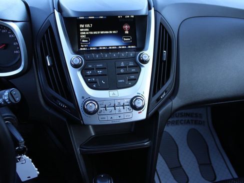 Used 2017 Chevrolet Equinox LT w/ Convenience Package image 13