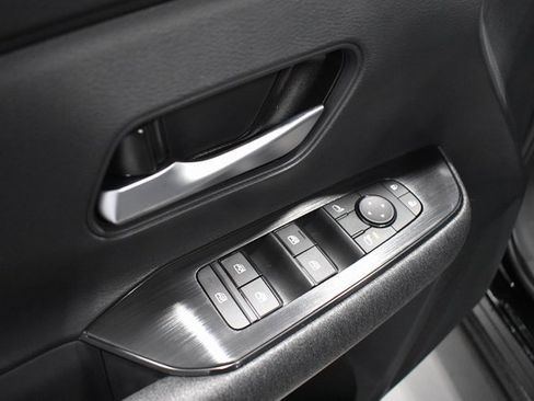 New 2026 Nissan Kicks SV w/ SV Premium Package image 15