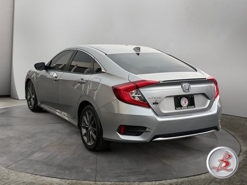 Used 2019 Honda Civic EX image 5