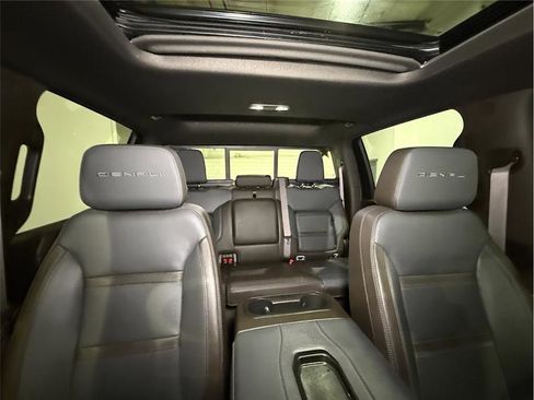 Used 2022 GMC Sierra 3500 Denali image 34
