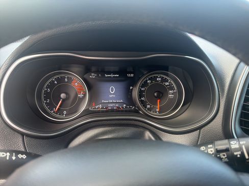 Used 2020 Jeep Cherokee Trailhawk AWD/4WD image 18