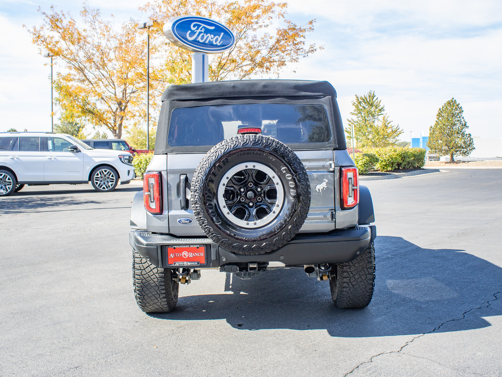 Used 2023 Ford Bronco Badlands w/ Sasquatch Package AWD/4WD image 7