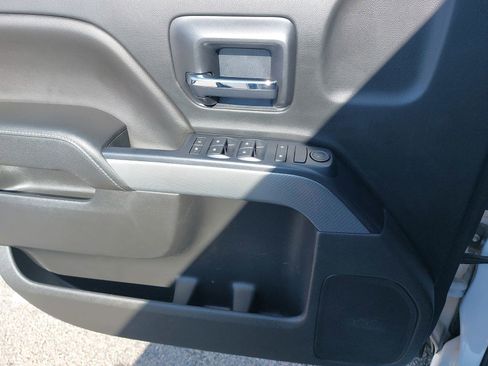 Used 2018 Chevrolet Silverado 1500 LT w/ All Star Edition image 29