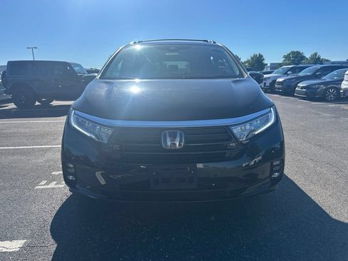 Used 2022 Honda Odyssey Elite image 2