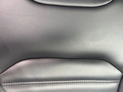 Used 2024 Ford Edge SEL image 37