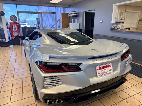 Used 2022 Chevrolet Corvette Stingray Preferred Cpe w/ Battery Protection Package image 7