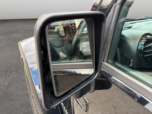 Used 2015 Jeep Wrangler Unlimited Sahara image 25