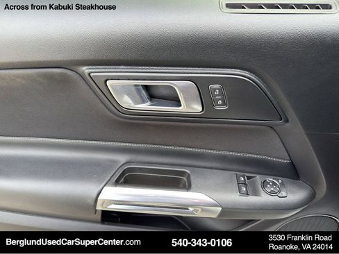 Used 2022 Ford Mustang GT image 14
