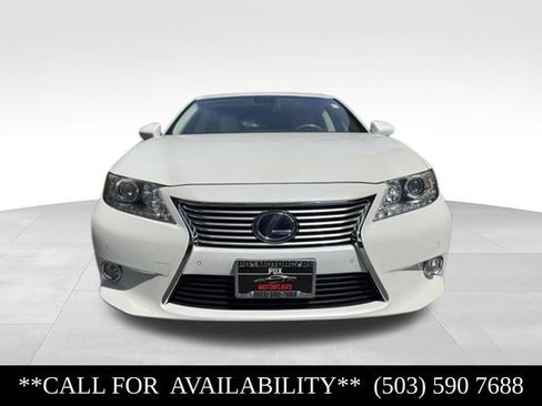 Used 2013 Lexus ES 300h w/ Luxury Pkg FWD image 8