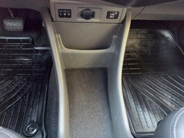 Used 2012 Toyota Prius V Five FWD image 51