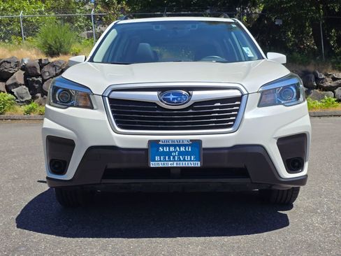 Used 2019 Subaru Forester Premium AWD/4WD image 5