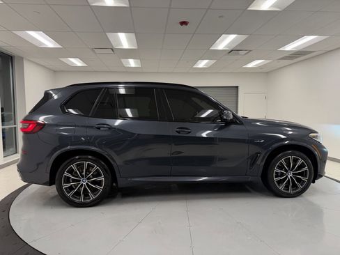 Used 2022 BMW X5 xDrive45e w/ M Sport Package image 7