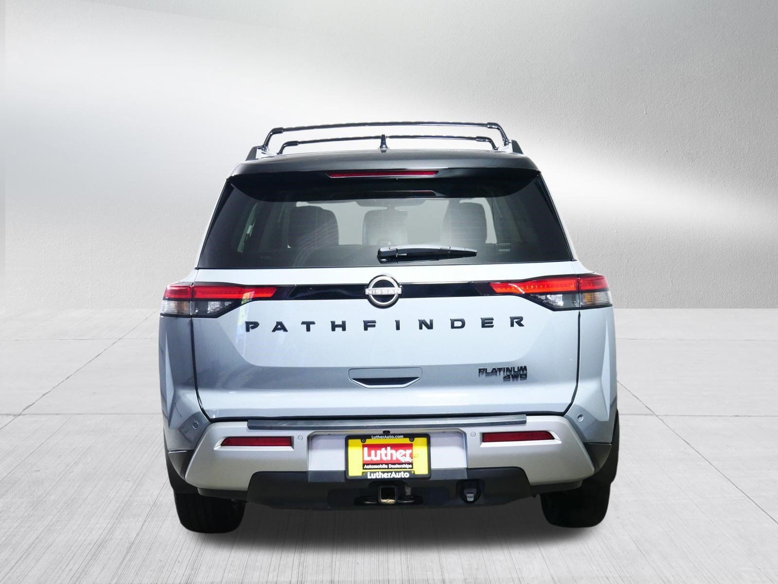 Used 2024 Nissan Pathfinder Platinum w/ Lighting Package (N93) AWD/4WD image 6