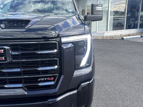 New 2026 GMC Sierra 2500 AT4 w/ AT4 Premium Plus Package AWD/4WD image 9