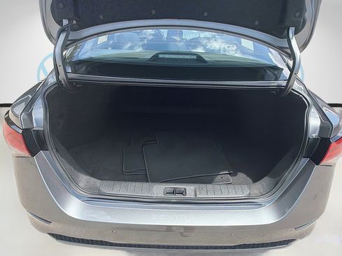 Used 2025 Nissan Sentra SV FWD image 25
