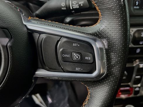 Used 2022 Jeep Gladiator Mojave image 20