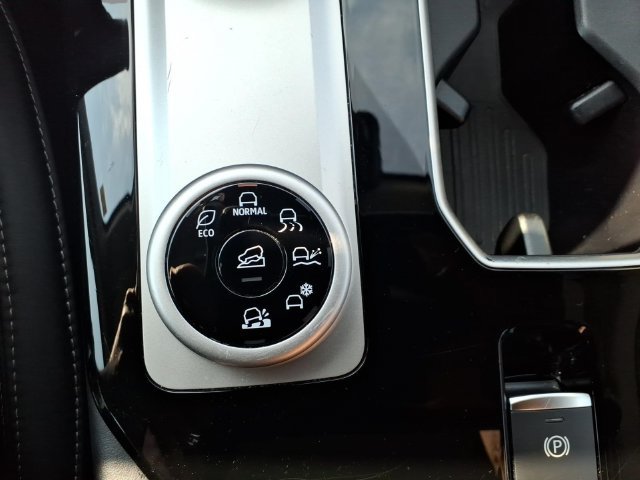 Used 2025 Mitsubishi Outlander SE AWD/4WD image 22