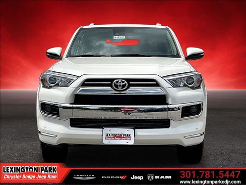 Used 2023 Toyota 4Runner Limited AWD/4WD image 2
