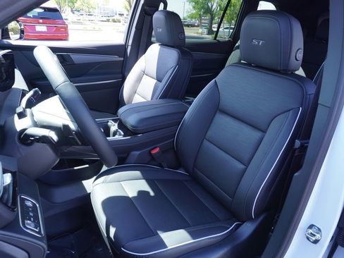 New 2026 Buick Enclave Sport Touring w/ Super Cruise Package image 14