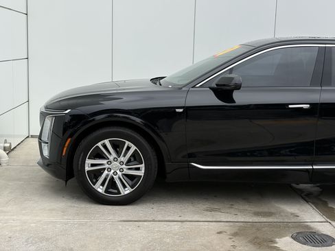 Certified 2024 Cadillac Lyriq Tech AWD/4WD image 5