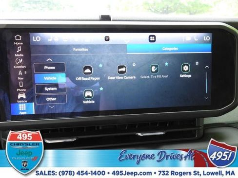 Used 2024 Jeep Wrangler Sahara w/ Technology Group image 31