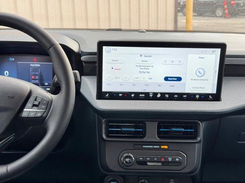 New 2025 Ford Maverick XLT w/ XLT Luxury Package image 15