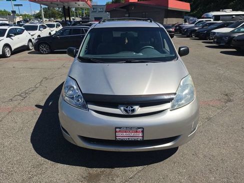 Used 2006 Toyota Sienna CE FWD image 20