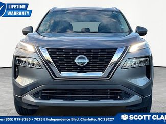 Used 2022 Nissan Rogue SV w/ SV Premium Package video 2