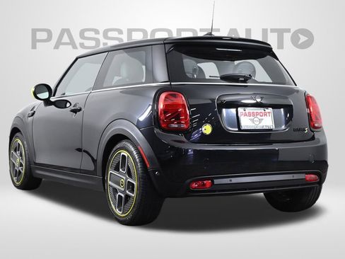 Used 2024 MINI Cooper SE image 6