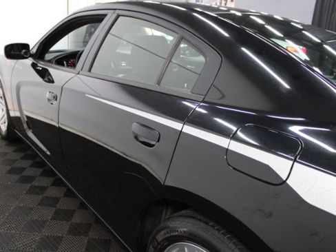 Used 2013 Dodge Charger SE image 8