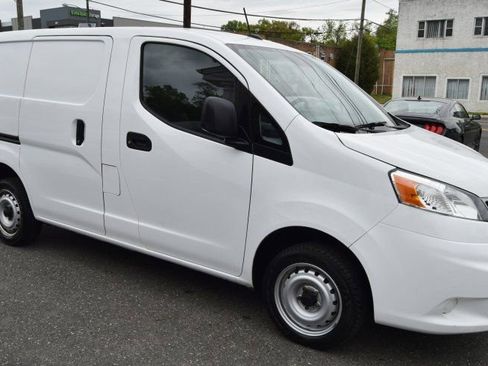Used 2020 Nissan NV200 S w/ Back Door Glass Package FWD image 12