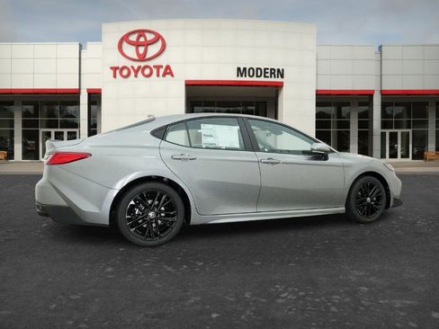 New 2026 Toyota Camry SE FWD image 8